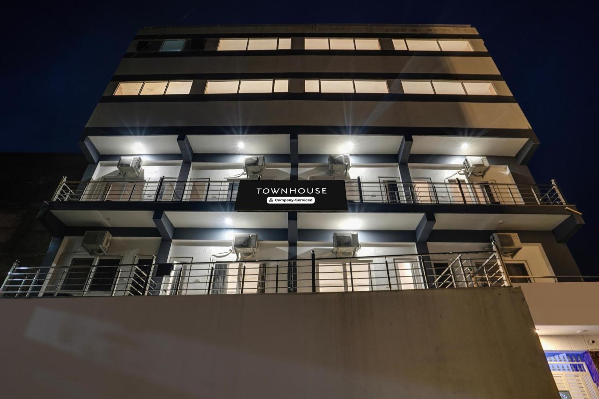 Super Townhouse Tapovan ภายนอก รูปภาพ